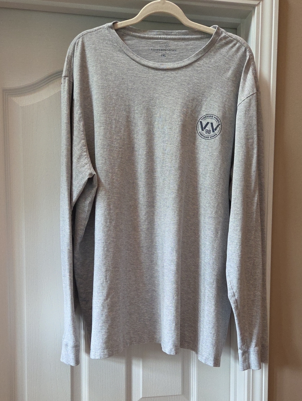 Vineyard Vines Light Gray Long Sleeve Crew Neck Tee